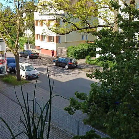 - Private * Offenbach am Main